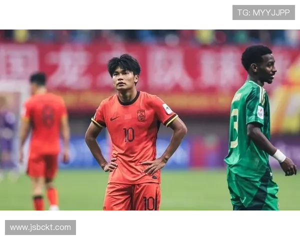 中国男足亚洲杯热身赛逆转取胜展现全新阵容活力与进攻信心 中国男足亚洲杯热身赛逆转取胜展现全新阵容活力与进攻信心