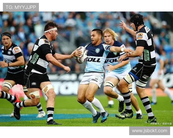 汉堡俱乐部宣布新援加盟球队力争重返德甲赛场重塑辉煌征程