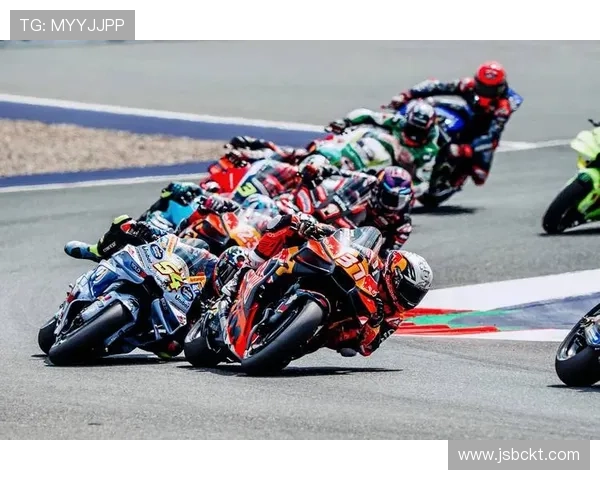 2025 MotoGP赛季揭幕战精彩纷呈 新星崭露头角 老将拼搏依旧