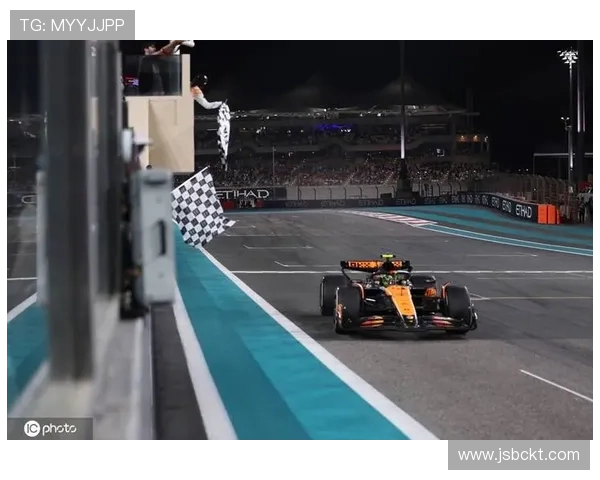 F1车队竞争激烈 红牛与梅赛德斯在赛季末角逐总冠军宝座