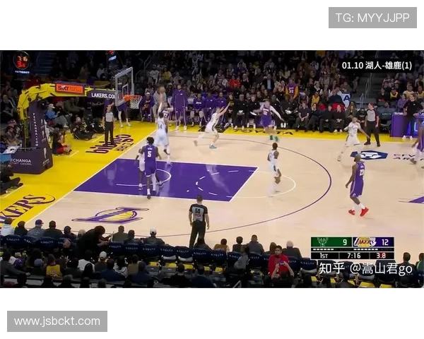 詹姆斯复出领衔湖人迎战勇士，字母哥携带雄鹿迎接挑战，NBA新赛季大战打响