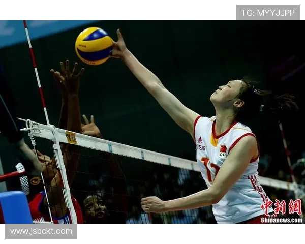 震撼！中国女排力克强敌晋级决赛 郎平带队再创辉煌